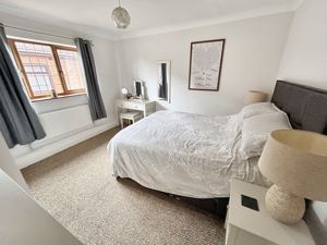 Bedroom- click for photo gallery